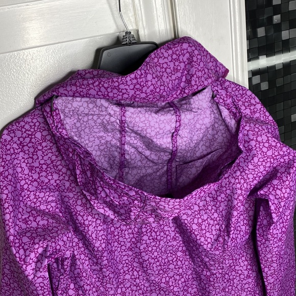 💕 Columbia pink purple rain jacket hooded windbreaker sz Medium nwot 💕 - Picture 3 of 14